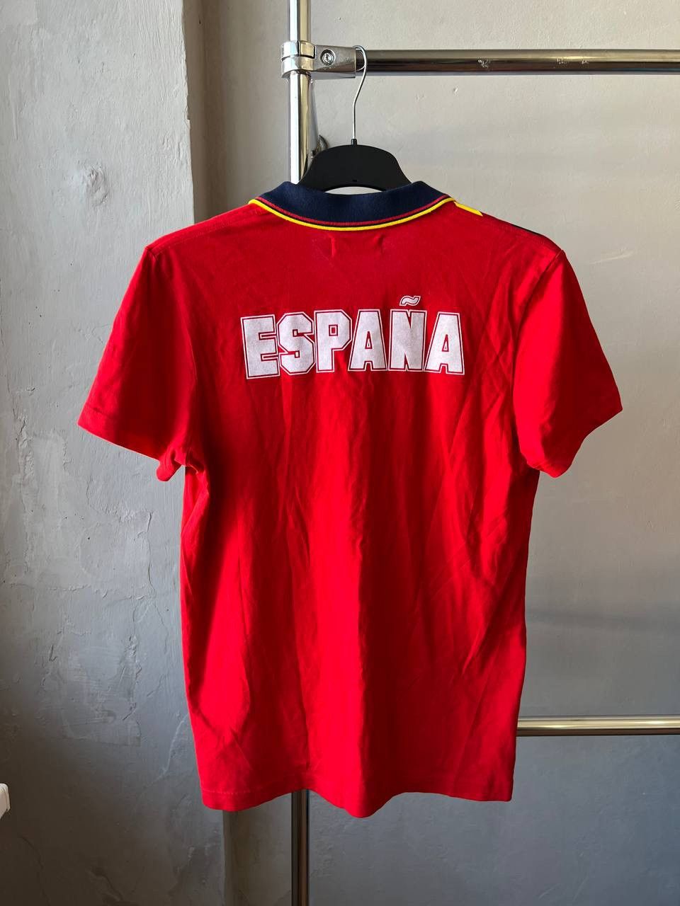 Adidas 1996 SPAIN TEAM OFFICIAL RETRO HONE SOCCER FOOTBALL JERSEY M Size US M / EU 48-50 / 2 - 10 Thumbnail