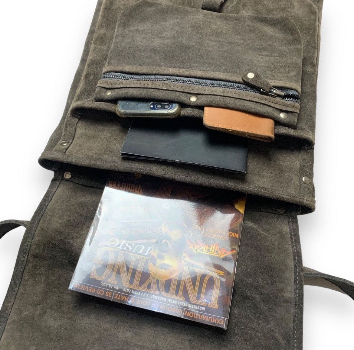 Maison Margiela Very rare archive maison margiela suede leather shoulder bag Size ONE SIZE - 9 Thumbnail