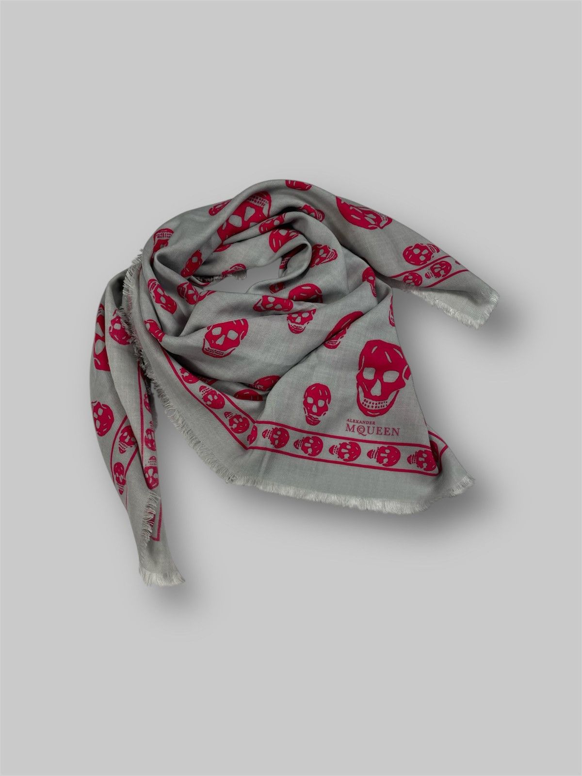 Alexander McQueen × Japanese Brand Alexander Mcqueen Vintage Scarf Skull Japan Size ONE SIZE - 1 Thumbnail