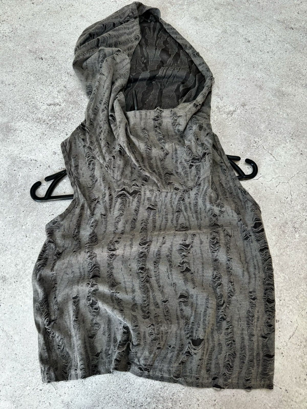 Yohji Yamamoto Distressed Sleeveless Hooded Big Nech Light Sweater Size US M / EU 48-50 / 2 - 4 Thumbnail