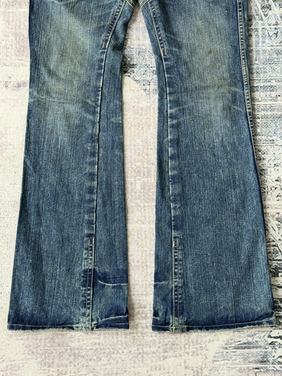 Japanese Brand Vintage Icom Super Flared Distressed Denim / GOA Ikam Style Size US 32 / EU 48 - 3 Thumbnail