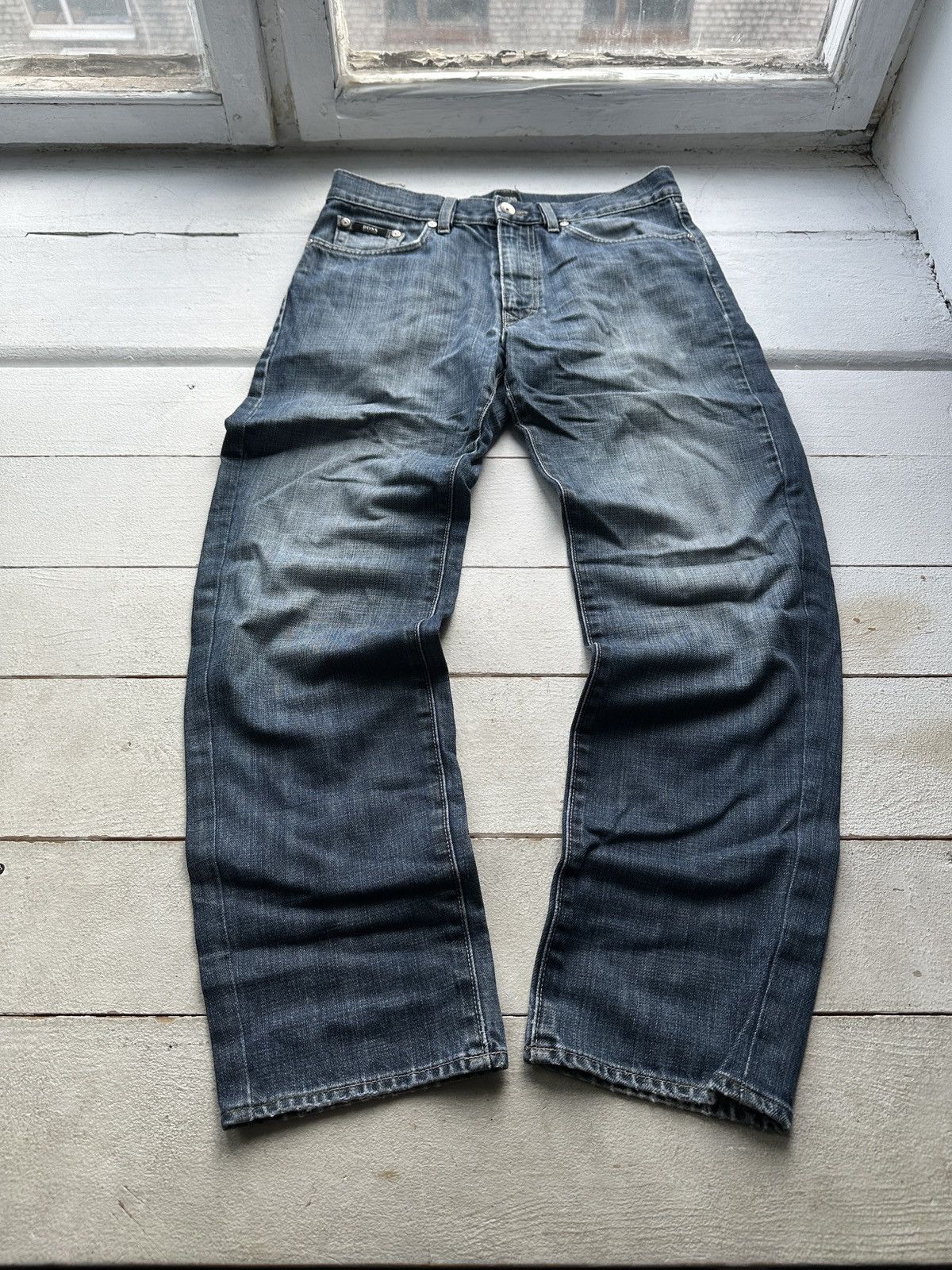 Hugo Boss 🚨 VNTG HUGO BOSS BLUE WASHED RARE MEN DENIM JEANS LUXURY Size US 32 / EU 48 - 1 Thumbnail