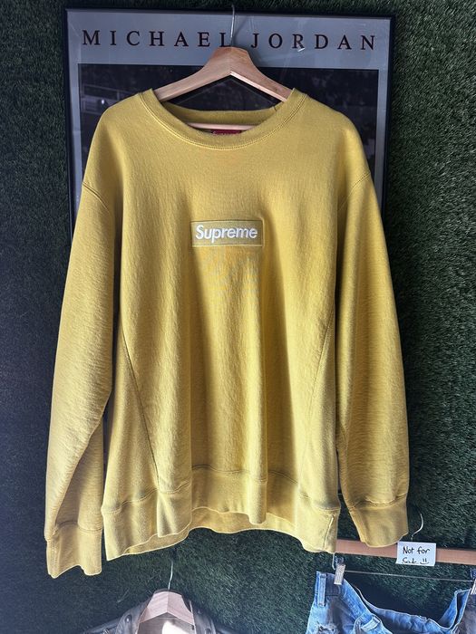 Supreme box 2024 logo mustard