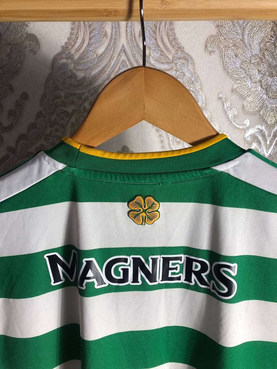 Adidas VINTAGE ADIDAS FC CELTIC SCOTLAND SOCCER JERSEY RETRO Y2K Size US L / EU 52-54 / 3 - 11 Thumbnail