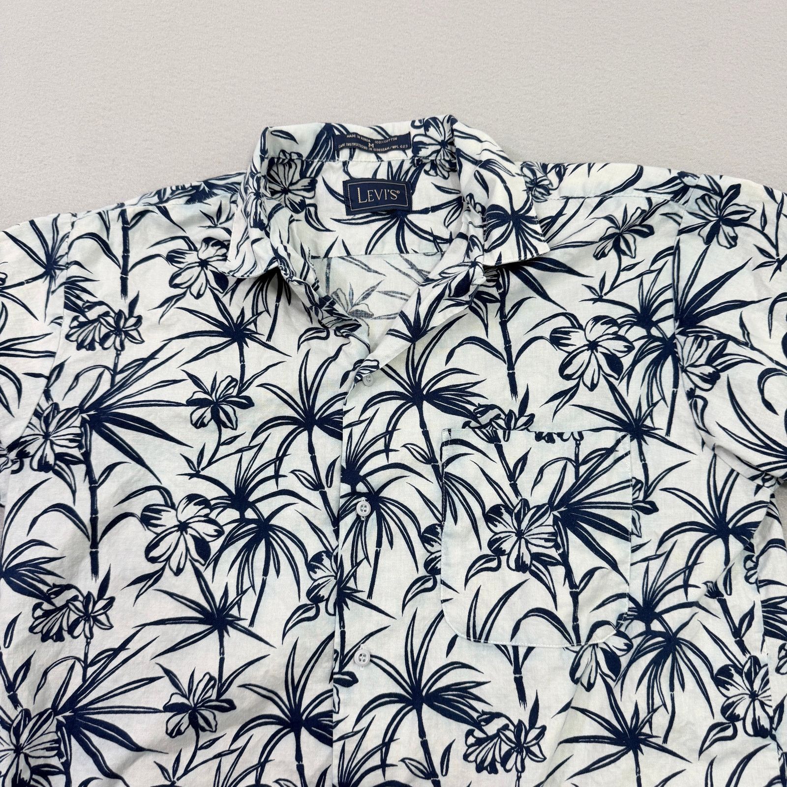 Levi's Vintage Levis Hawaiian Shirt Men's Medium 90s Loop Collar Size US M / EU 48-50 / 2 - 2 Thumbnail