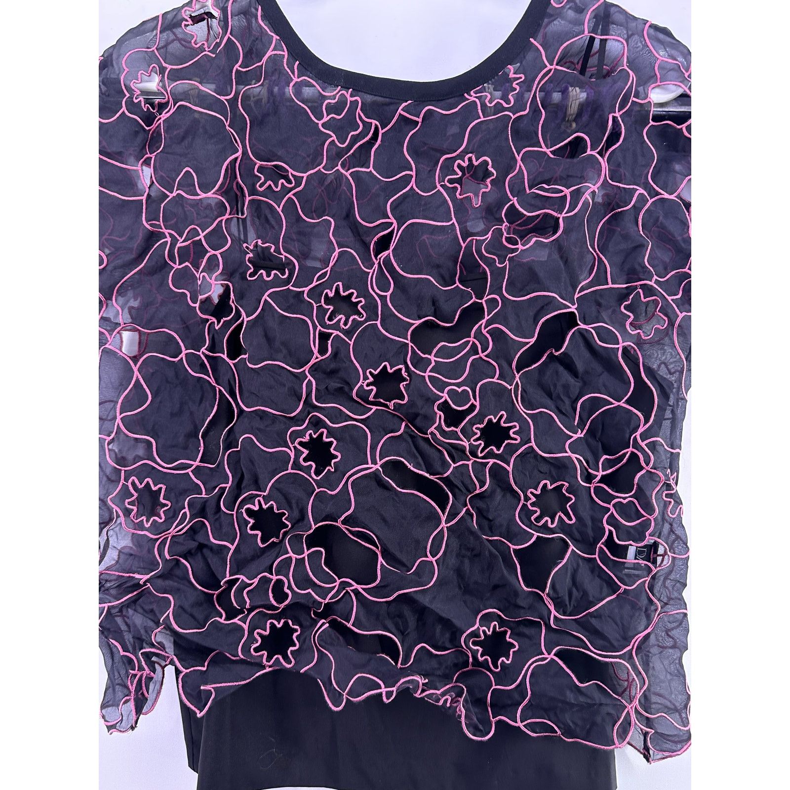 Diane von Furstenberg Diane von Furstenberg Sheer Silk Black & Pink Size10 Blouse Size L / US 10 / IT 46 - 7 Thumbnail
