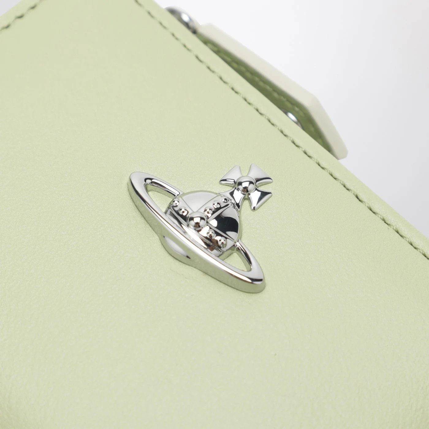 Vivienne Westwood o1d2blof0526 Size: OS / Logo Wallet in Green Size ONE SIZE - 4 Thumbnail