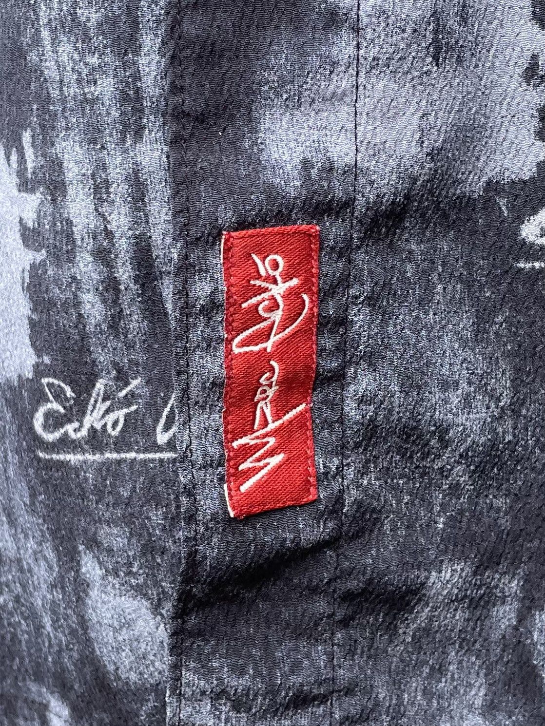 Marc Ecko Rare Vintage Y2k Marc Echo Faces AOP button Shirt Size US XL / EU 56 / 4 - 4 Thumbnail