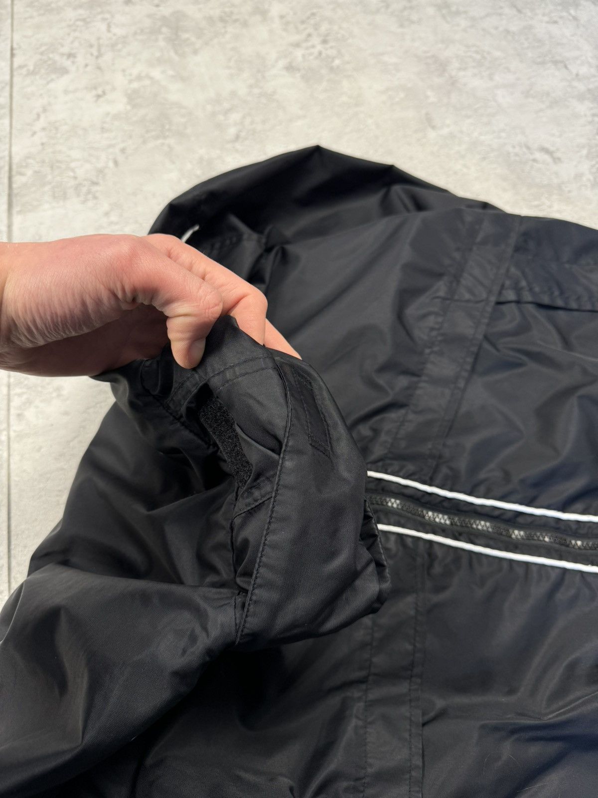 Nike Nike Black Track Jacket Full Zip Lightweight Size L Size US L / EU 52-54 / 3 - 9 Thumbnail