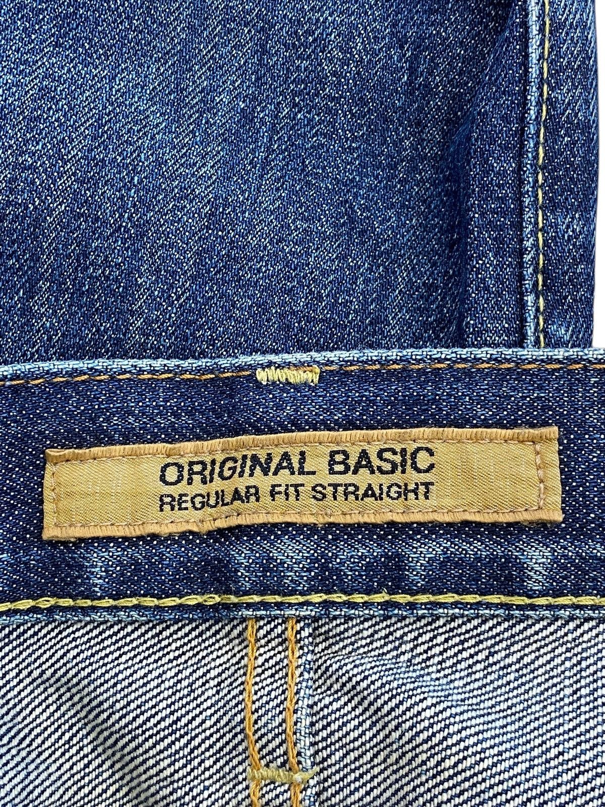 Uniqlo Uniqlo Blue Wash Whiskers Style Baggy Jeans Size US 32 / EU 48 - 12 Thumbnail