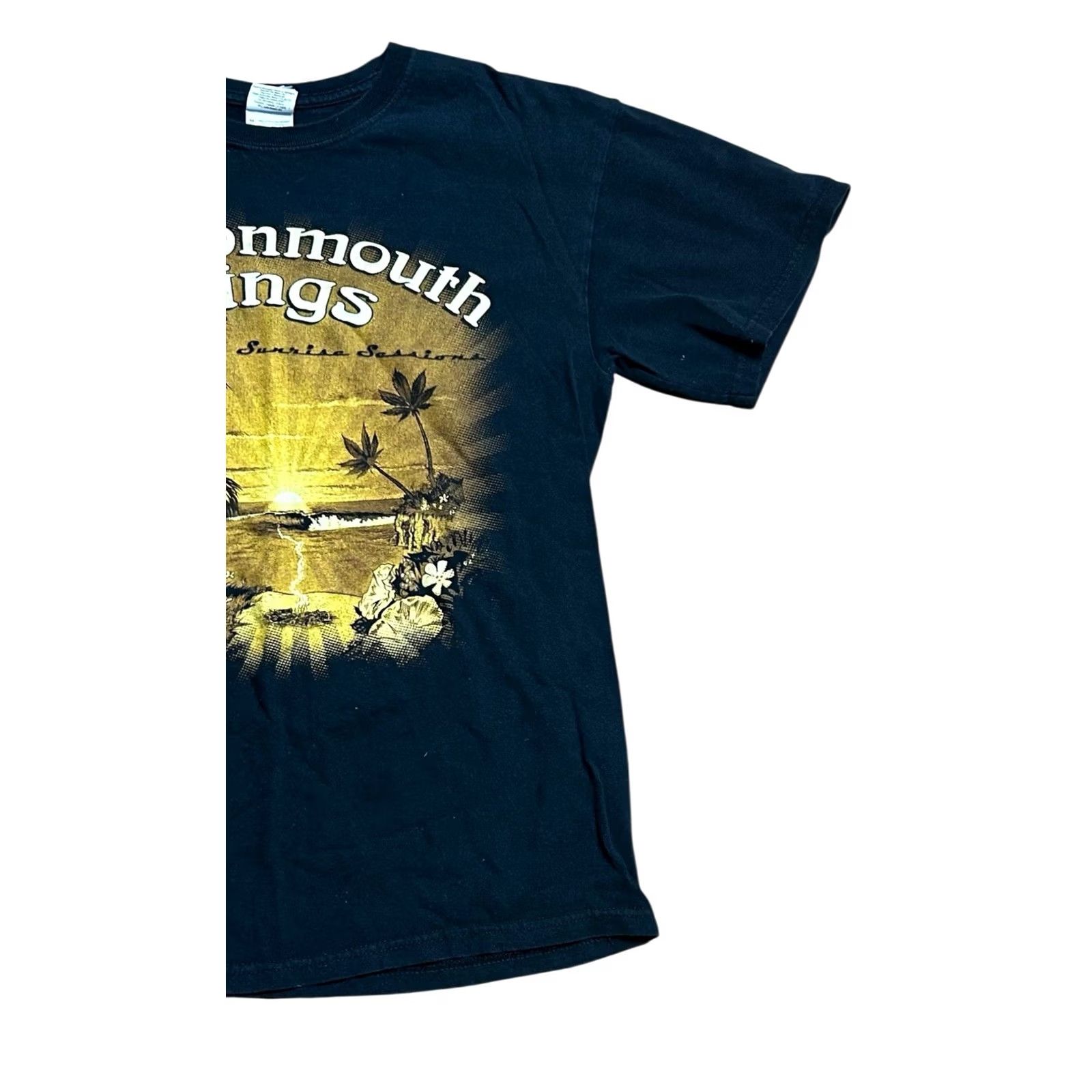 Vintage VINTAGE Kottonmouth Kings Sunrise Shack Black T-Shirt Band Mens Medium, Short Sleeve, Crew Neck, Graphic Print Size US M / EU 48-50 / 2 - 3 Thumbnail