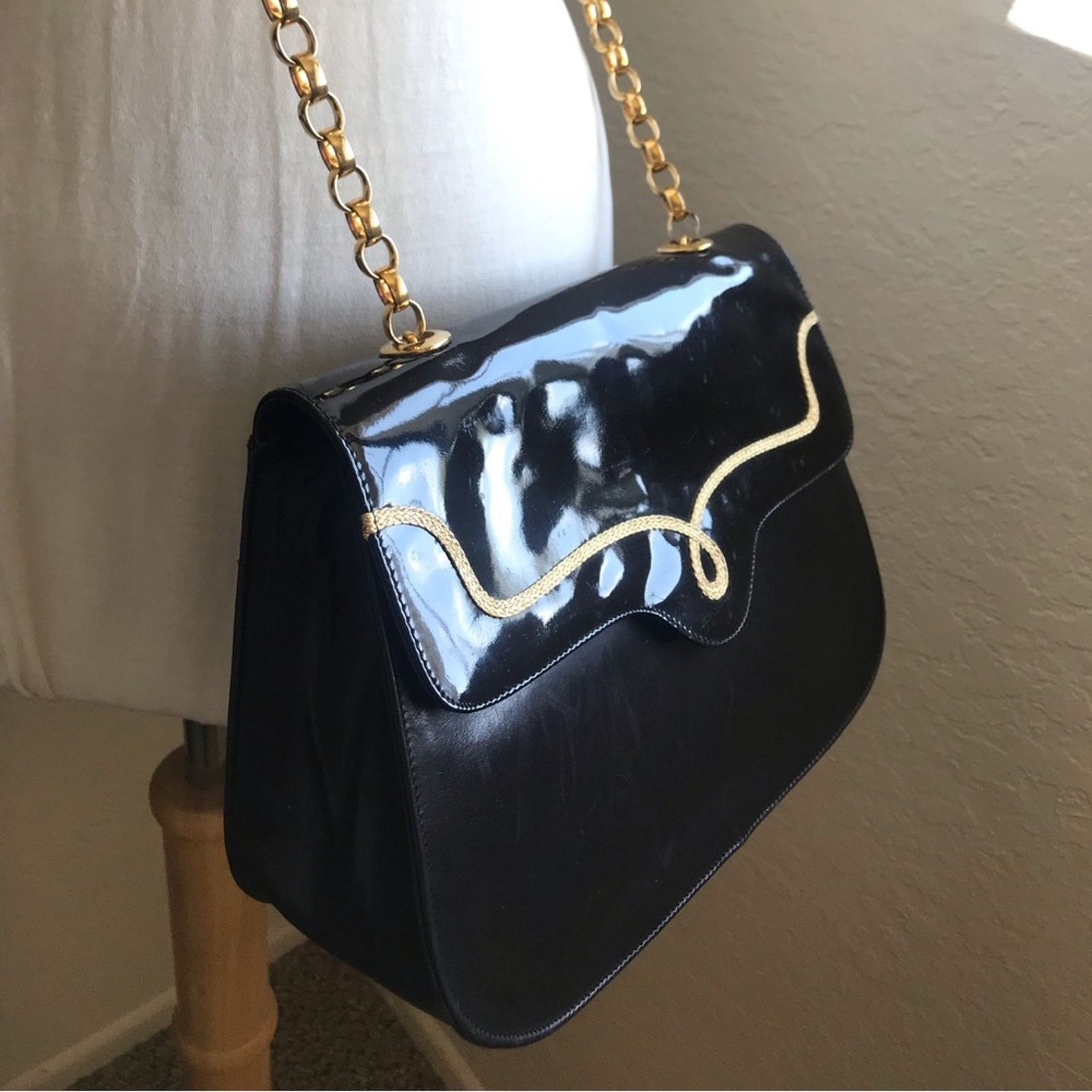 Bally BALLY Chain Flap Shoulder Crossbody Bag ⭐️ Patent Leather Size ONE SIZE - 15 Thumbnail