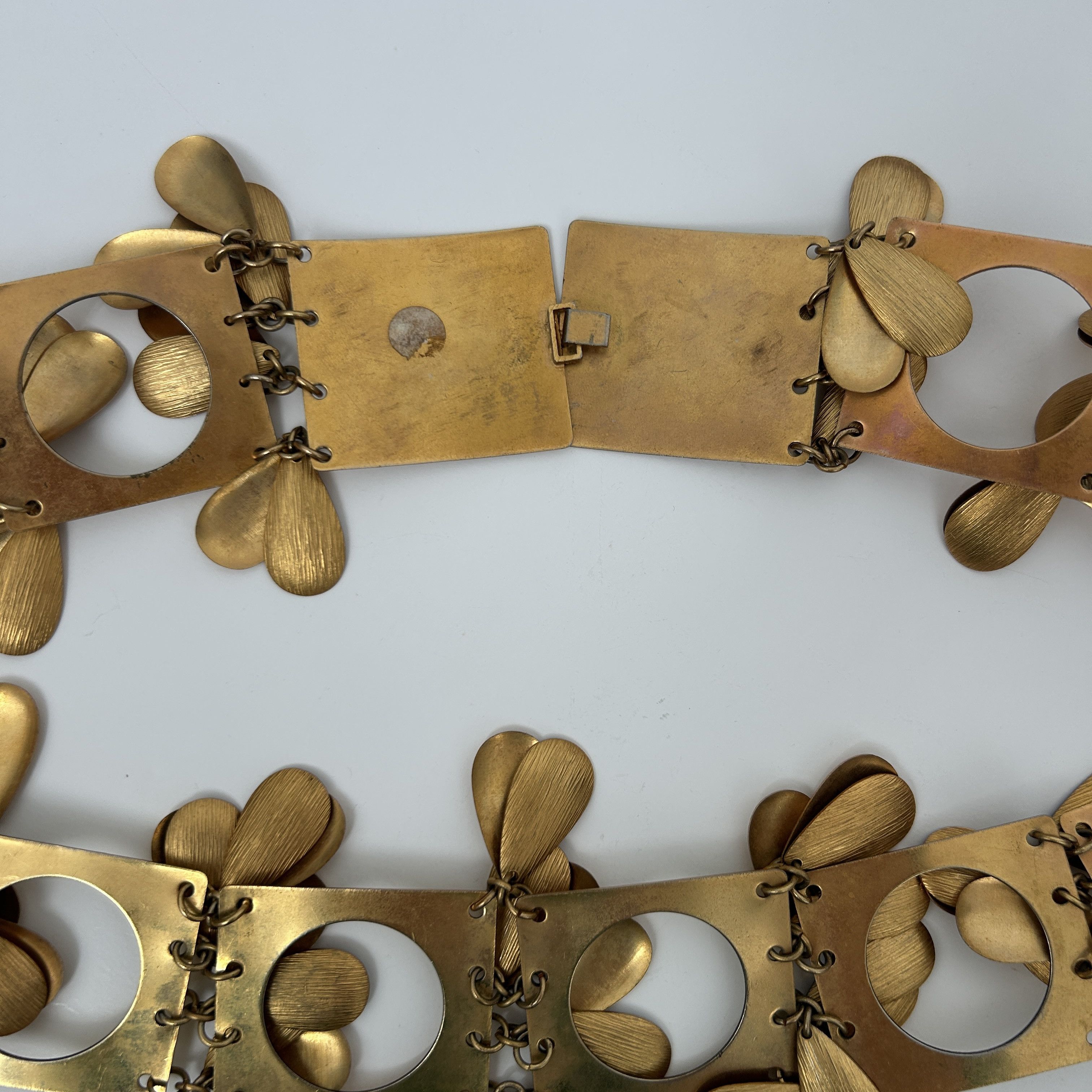 Vintage Vintage 1970s Gold Brutalist Leaf Belt Size ONE SIZE - 10 Thumbnail