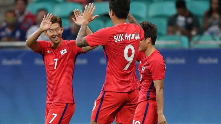 Nike South korea fc shorts home 2016 Size US 32 / EU 48 - 14 Thumbnail