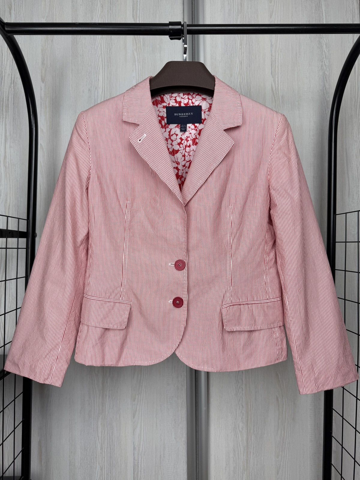 Burberry Burberry London Red Striped cotton made in Italy blazer US10 Size L / US 10 / IT 46 - 2 Thumbnail