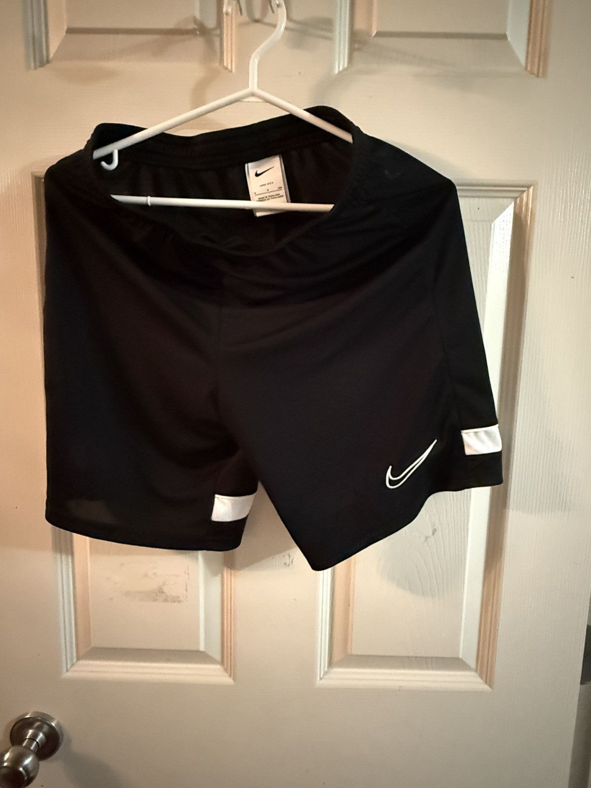 Nike Men’s Nike Black and white shorts Size US 30 / EU 46 - 1 Thumbnail