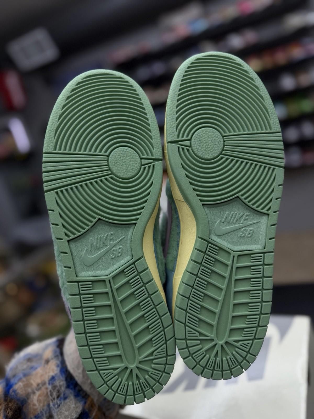 Nike Brand New Nike SB Dunk Low Pro QS Verdy Visty Size 10.5 Men Size US 10.5 / EU 43-44 - 10 Thumbnail