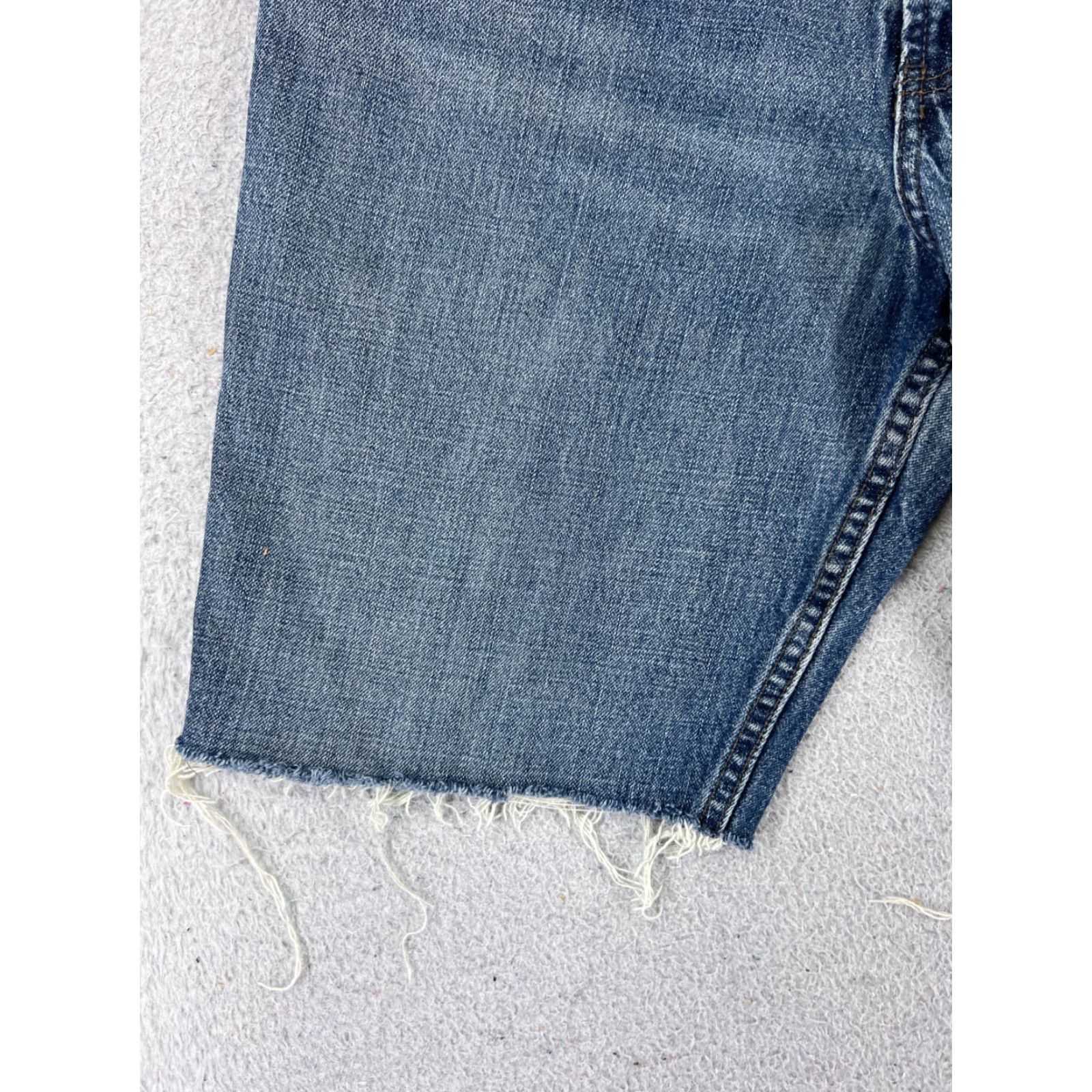 Old Navy Old Navy Shorts Womens 32 Blue Denim Jean Cutoff High Rise 100% Cotton 31x10 Size 24" / US 00 / IT 34 - 3 Thumbnail