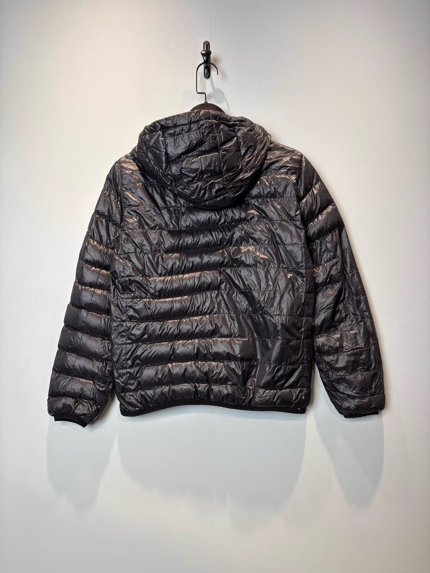 Prada Prada Hooded Down Jacket with Triangle Logo on Sleeves K36 Size US XXS / EU 40 - 2 Thumbnail
