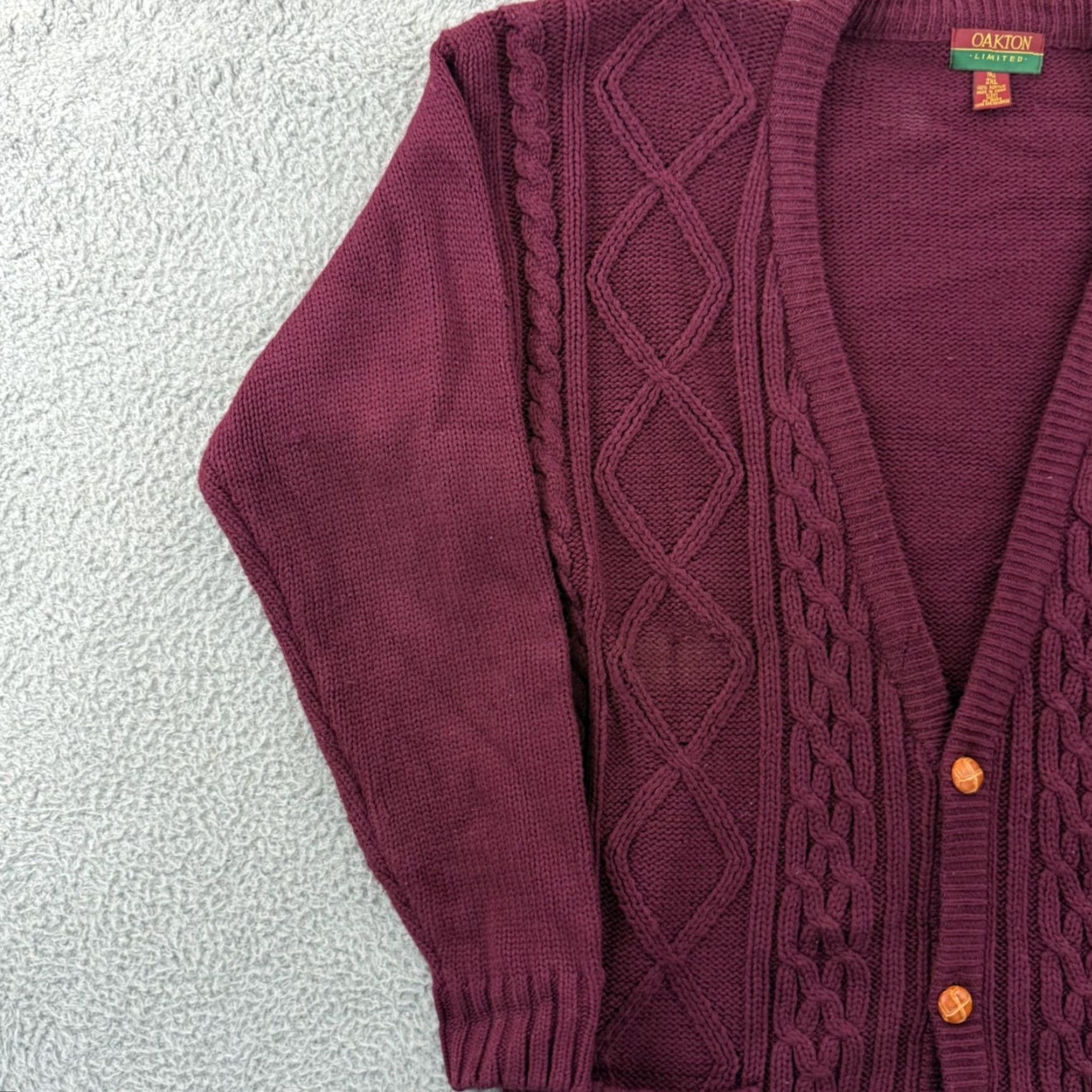 Vintage VINTAGE Oakton Cardigan Sweater Men 2XLT Cable Knit Fisherman Red Navy Accents Pockets Heavyweight Knit 90s Preppy Academic Size US XXL / EU 58 / 5 - 4 Thumbnail