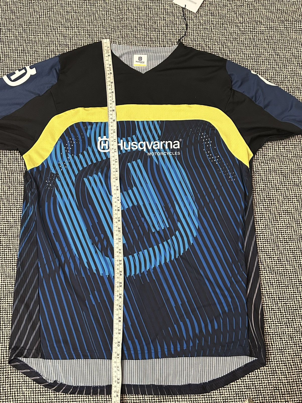 Alpinestars New with tags Husqvarna Motocross Railed Shirt from 2023 Size US L / EU 52-54 / 3 - 6 Thumbnail