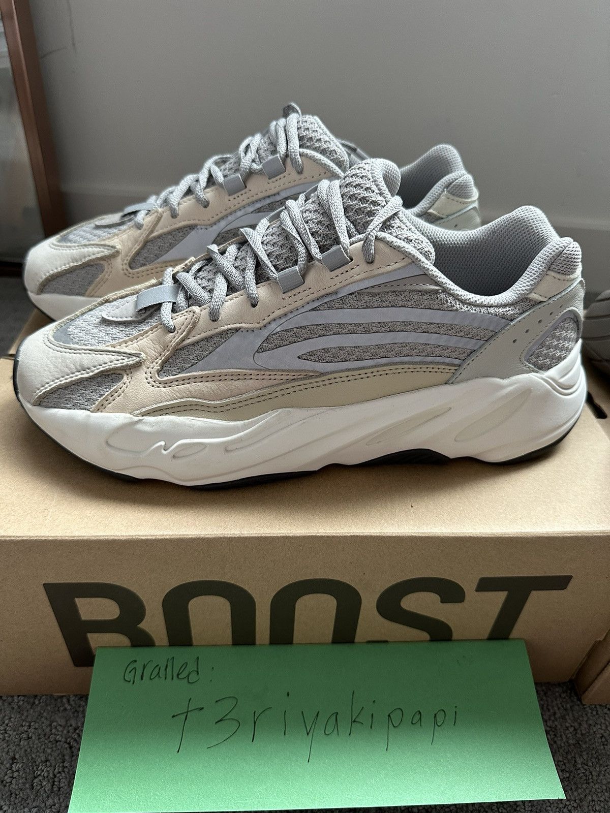 yeezy 700v2 cream