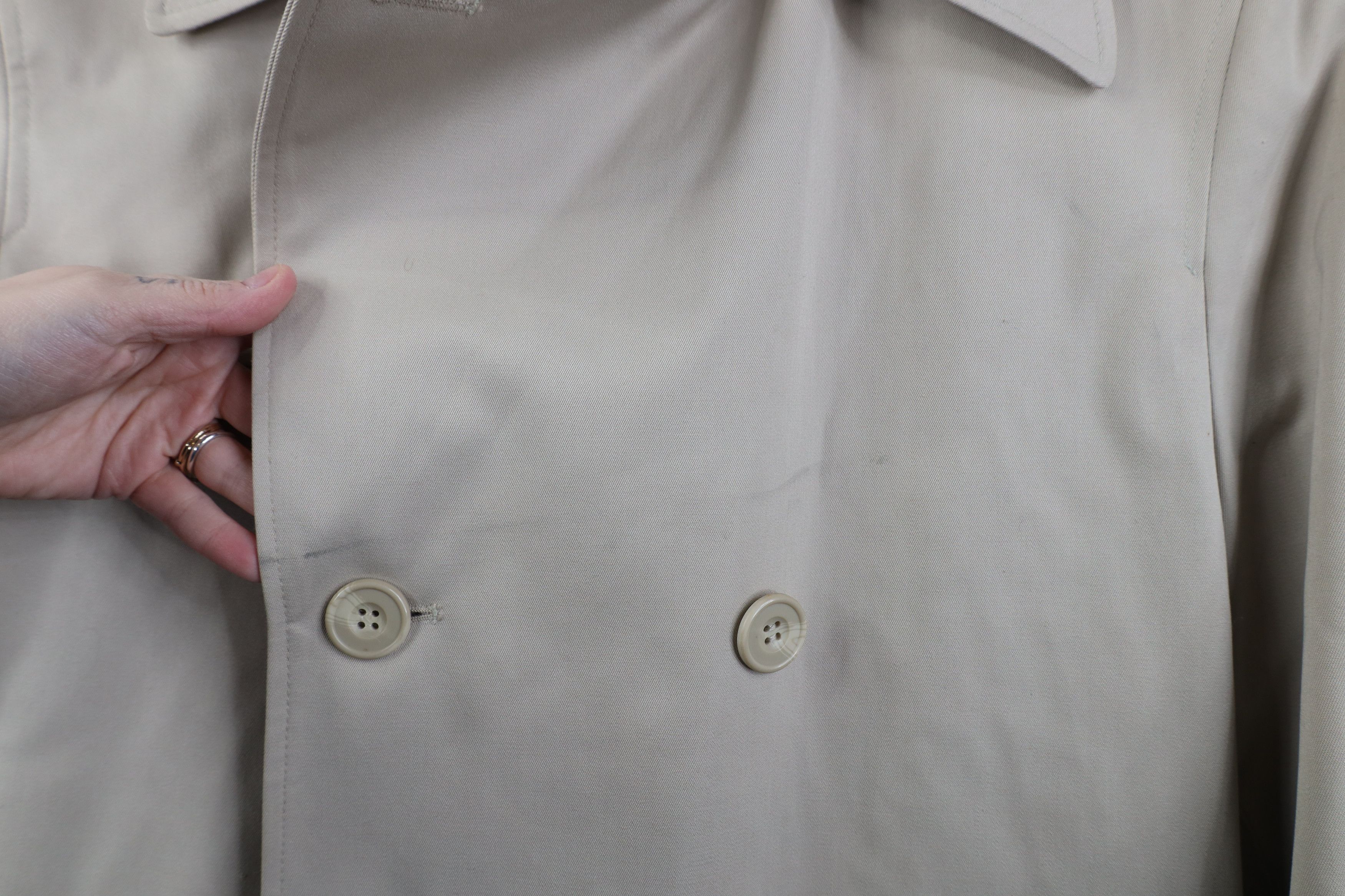 Vintage Vintage 70s Streetwear Trench Coat Rain Jacket Stone Beige Size US L / EU 52-54 / 3 - 4 Thumbnail
