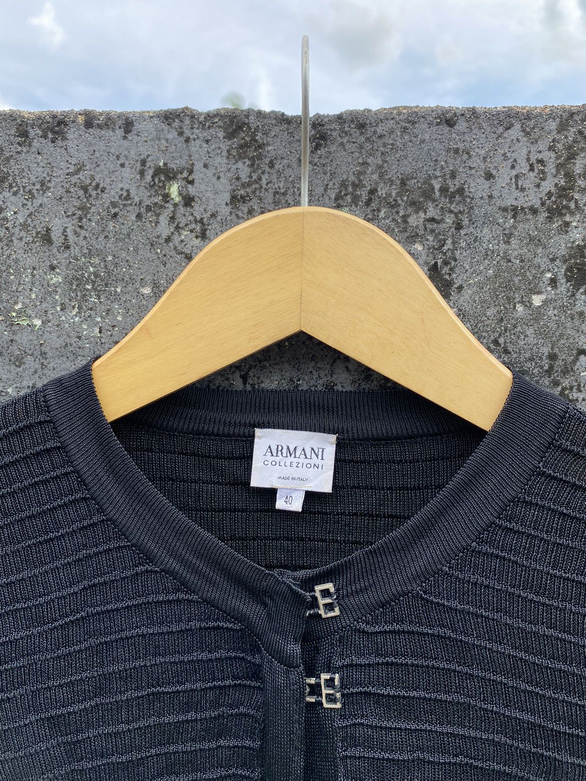 Armani Collezioni Vintage Armani Collezioni Made in Italy Ribbed Knit Cardigan Size S / US 4 / IT 40 - 2 Thumbnail