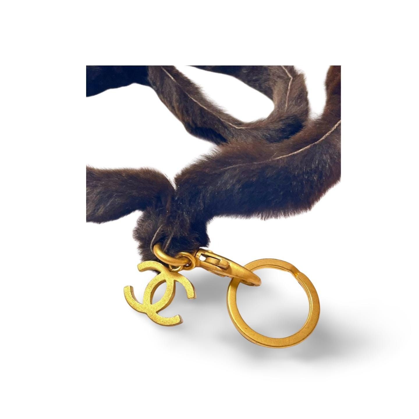 Chanel Vintage Chanel brown rabbit fur key strap, keyring with CC Size ONE SIZE - 3 Thumbnail