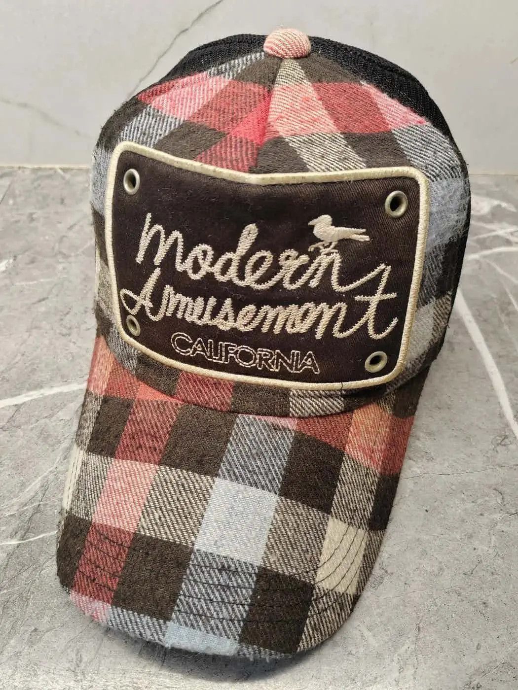 image of Vintage Mordern Amusement California Trucker Hat Cap in Mix, Men's