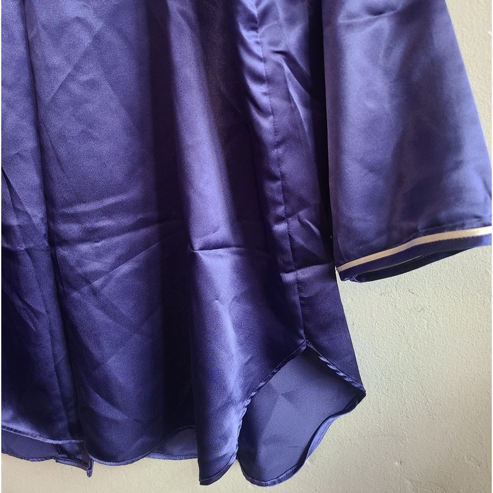 Victoria's Secret Women's large Victoria's Secret blue/purple sleep shirt Size L / US 10 / IT 46 - 3 Thumbnail
