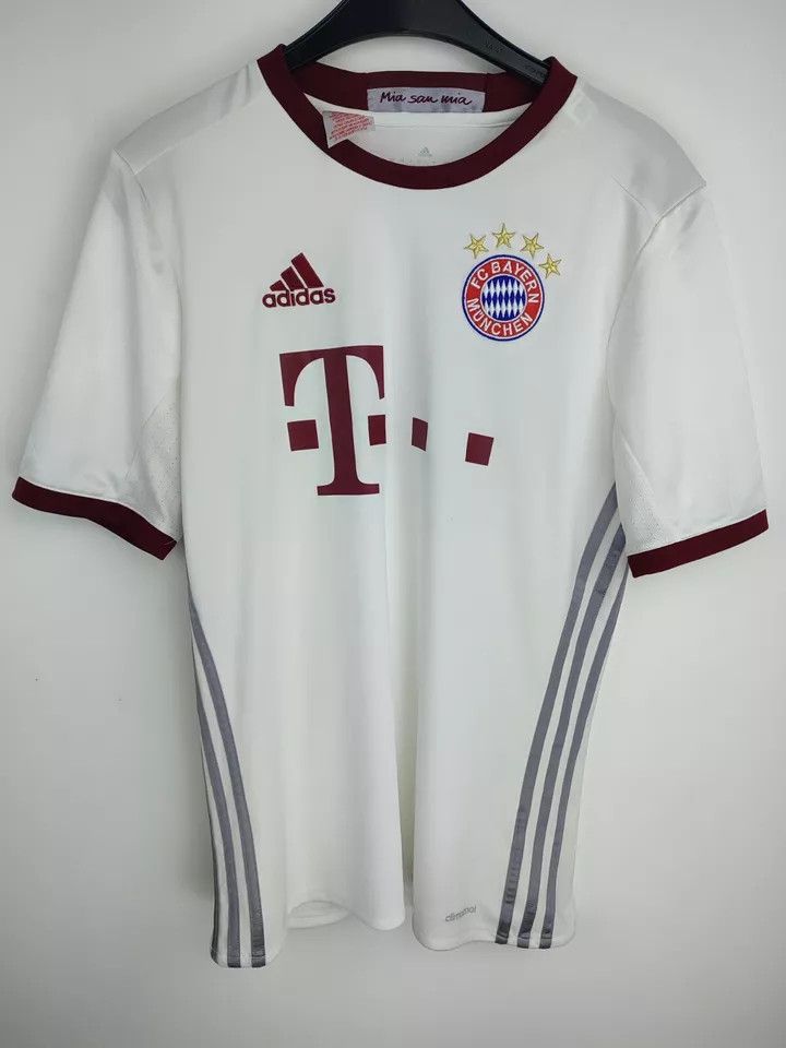 Adidas 2016-17 FC Bayern Munich third #17 Boateng FOOTBALL Kit Size US XL / EU 56 / 4 - 10 Thumbnail
