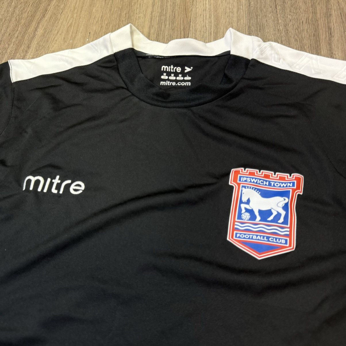 Other Ipswich Town mitre training jersey Size US M / EU 48-50 / 2 - 3 Thumbnail