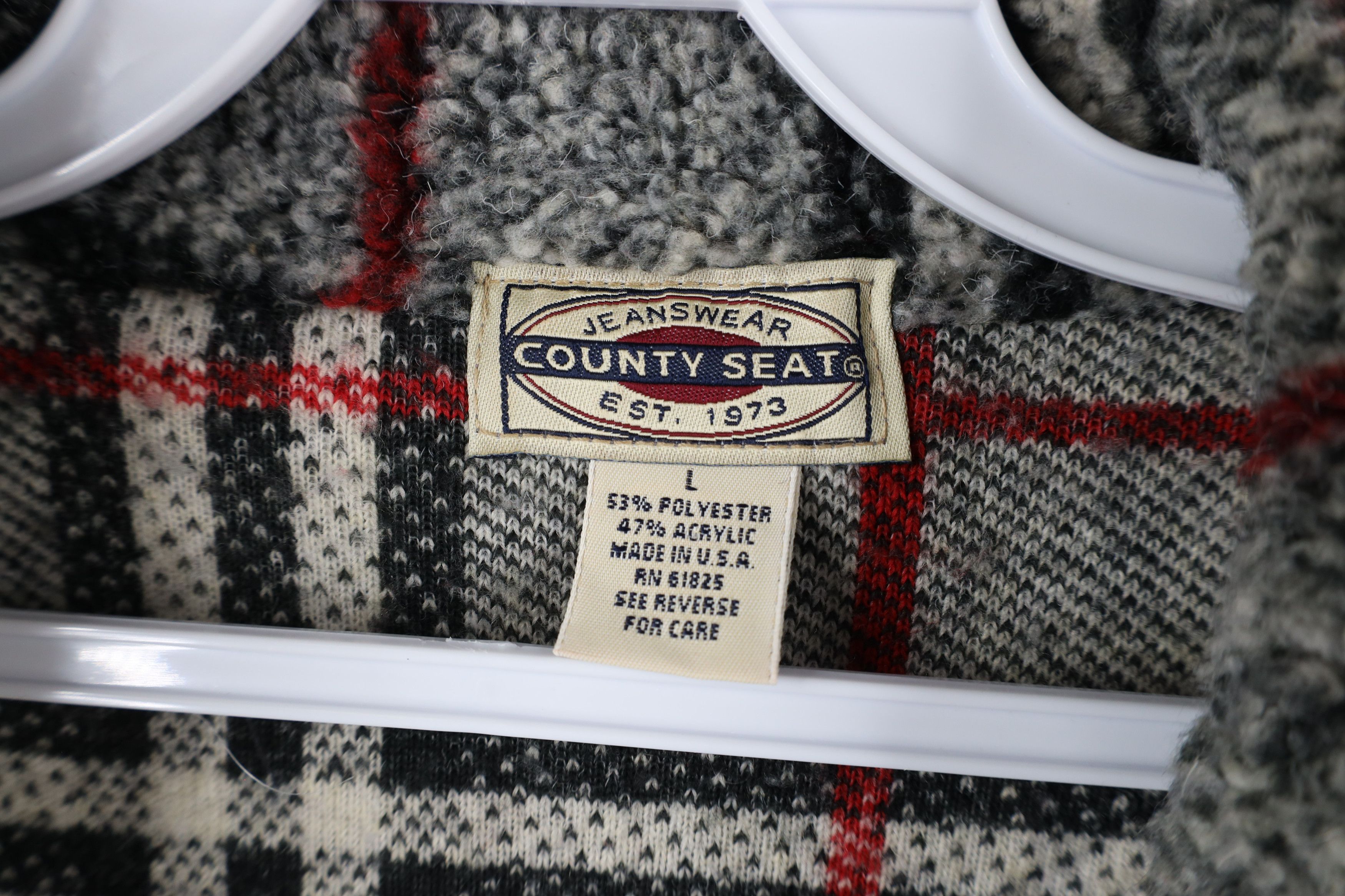 Vintage Vintage 90s Streetwear Deep Pile Fleece Cardigan Sweater USA Size ONE SIZE - 7 Thumbnail