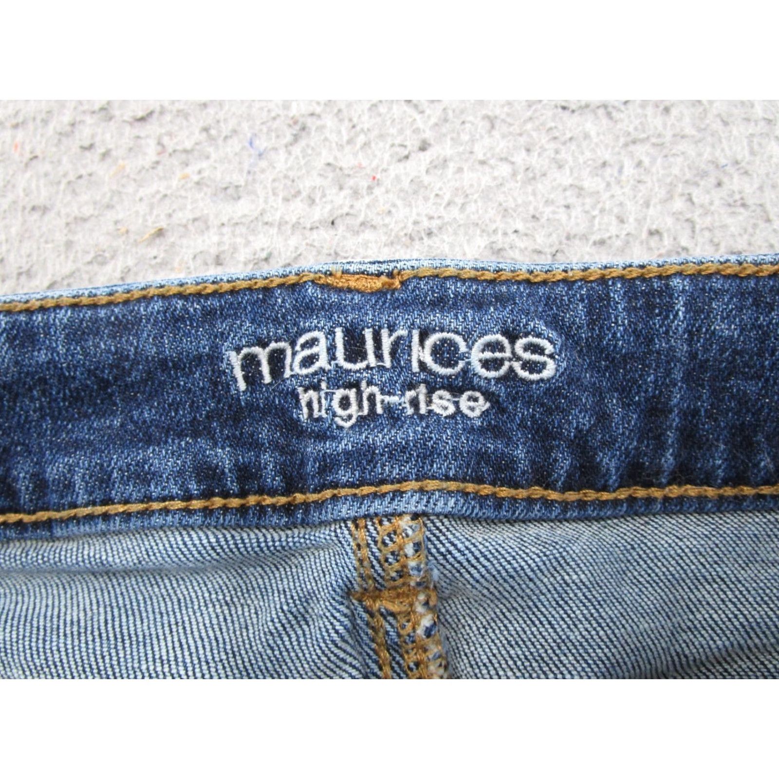 Vintage Maurices Jeans Skinny Regular Stretch Denim Blue High Rise Size 16 Reg 5-Pocket Design Zipper Medium Wash Women Size 38" / US 16 / IT 52 - 4 Thumbnail