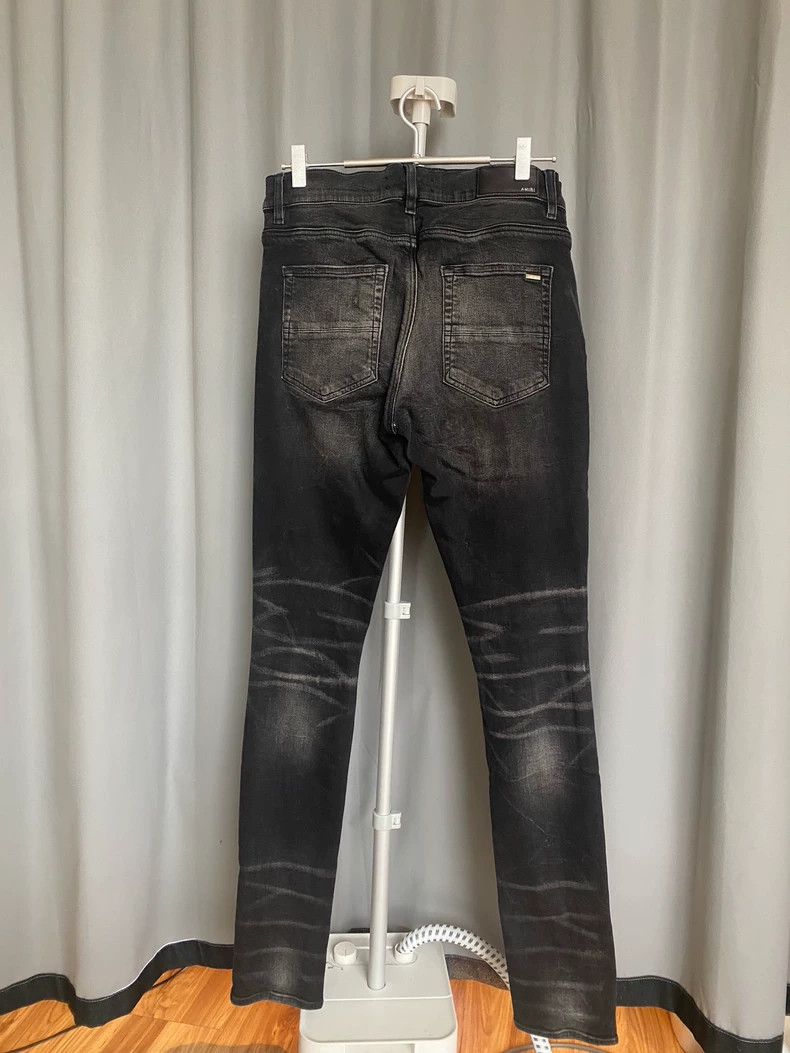 Amiri Amiri Elastic men's jeans with old holes on both knees 2501 Size US 33 - 3 Thumbnail