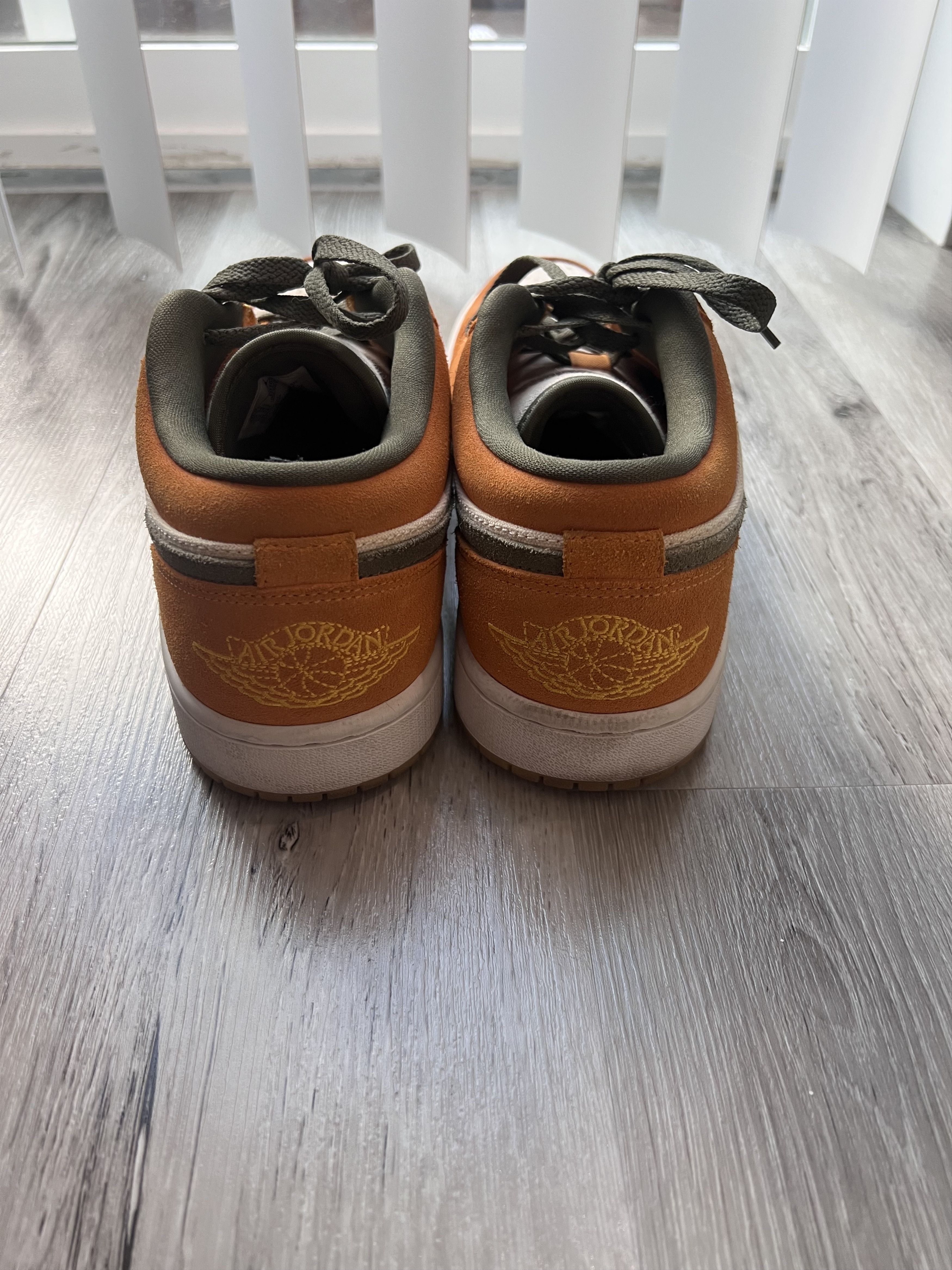 Nike Air Jordan 1 Low SE 'Light Curry' Size US 10.5 / EU 43-44 - 9 Thumbnail