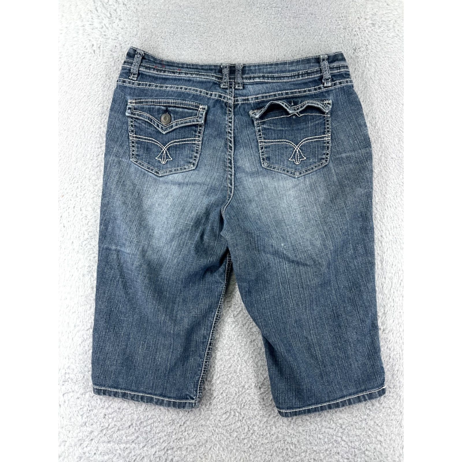 Vintage ZD Missy Jeans Capri Womens 12 Blue Denim Embroidered Stretch Cotton Blend Pockets 5-Pocket Design Mid Rise Adult Jeans Boys? Size 34" / US 12 / IT 48 - 2 Thumbnail