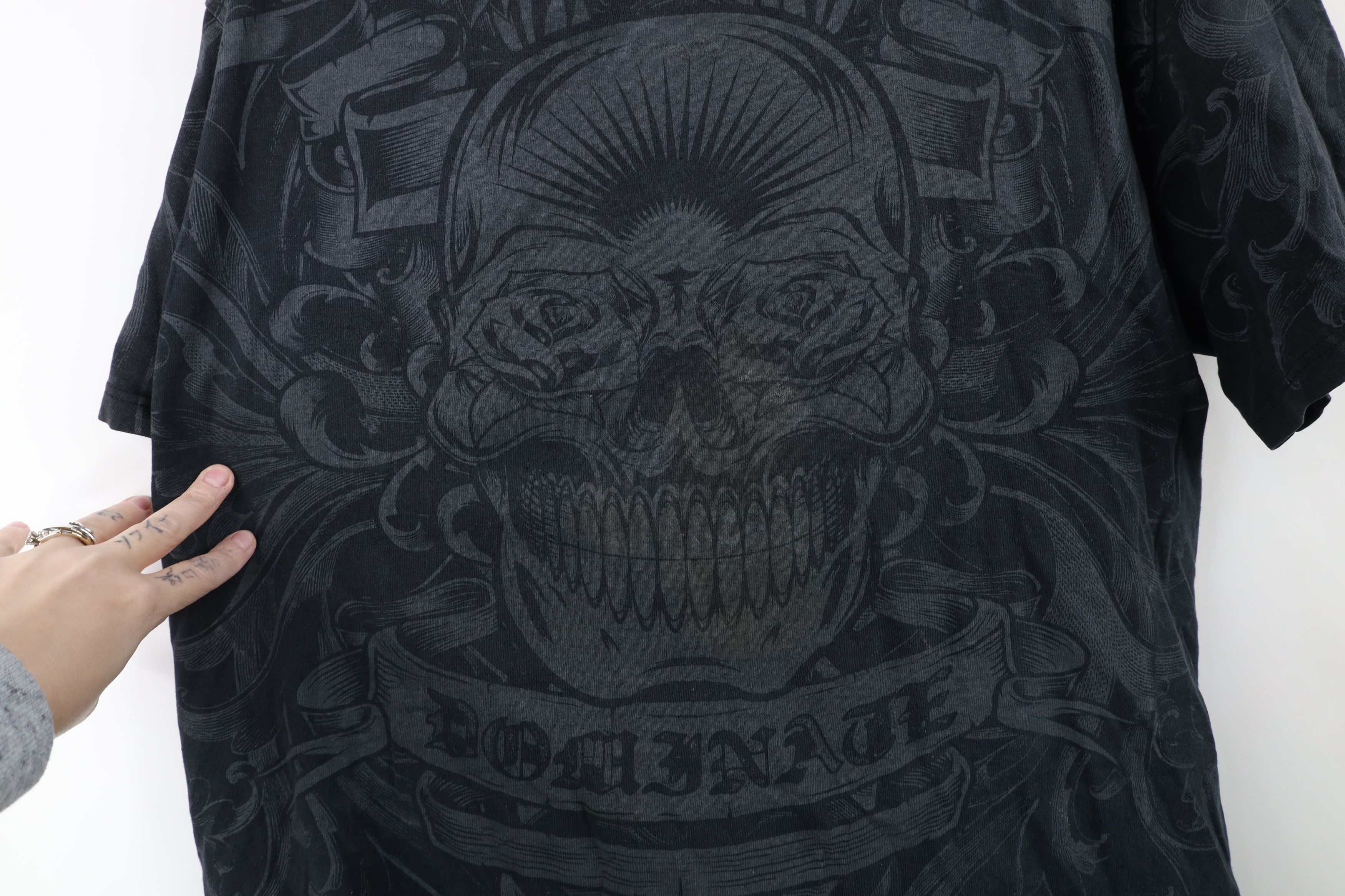 Vintage Vintage Y2K Streetwear Skull All Over Print UFC MMA T-Shirt Size US L / EU 52-54 / 3 - 4 Thumbnail