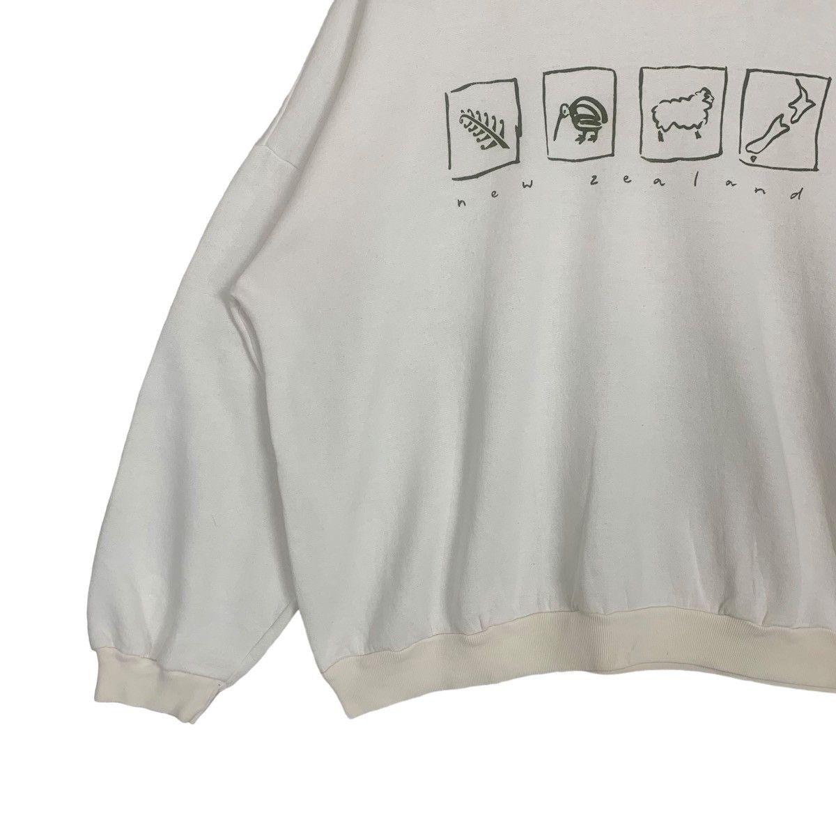 Vintage Vintage The New Zealand Affair Crewneck Sweatshirt Size US XL / EU 56 / 4 - 4 Thumbnail