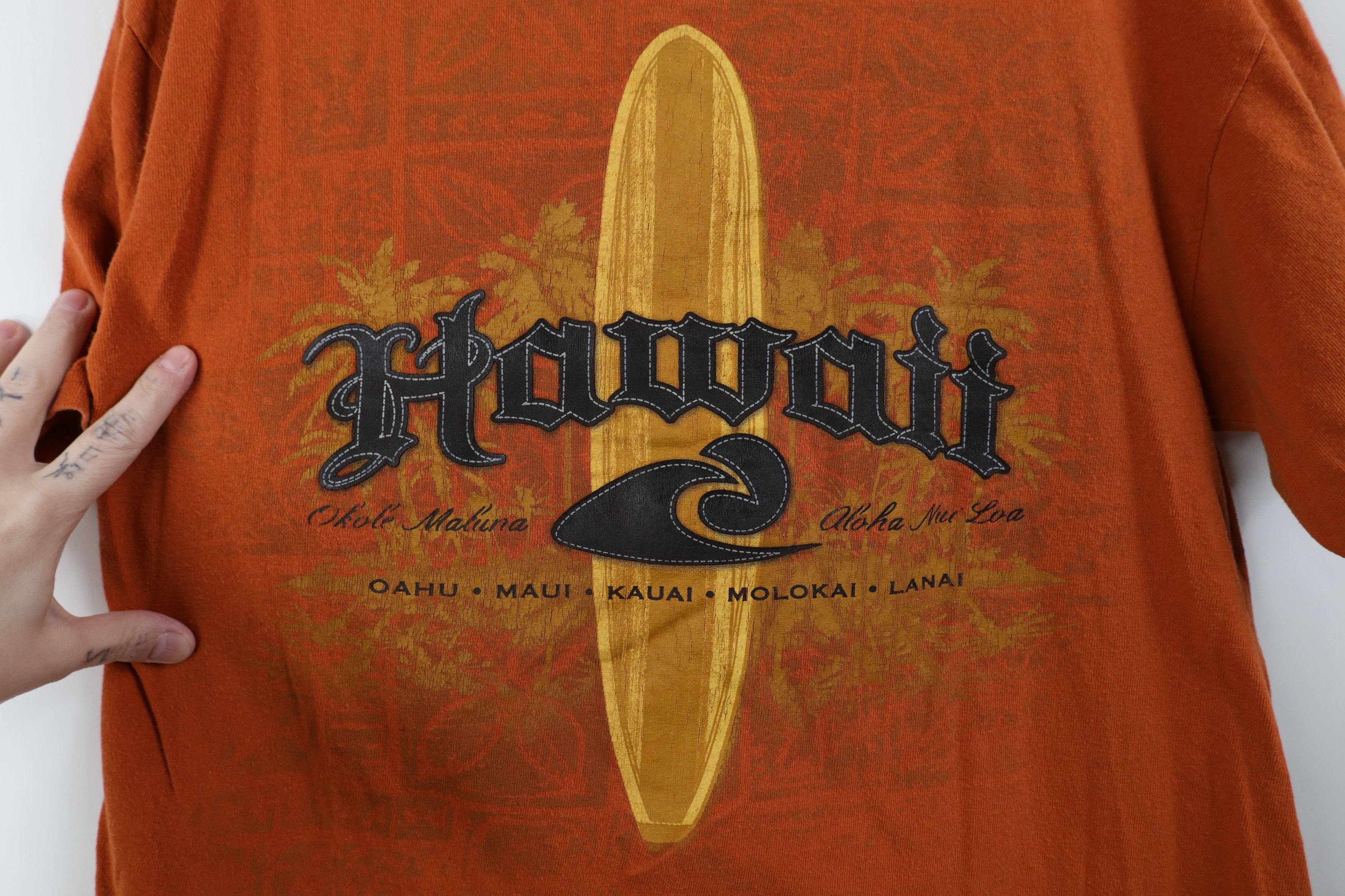 Vintage Vintage Y2K Streetwear Hawaii Surfing Surfboard T-Shirt Size US M / EU 48-50 / 2 - 10 Thumbnail