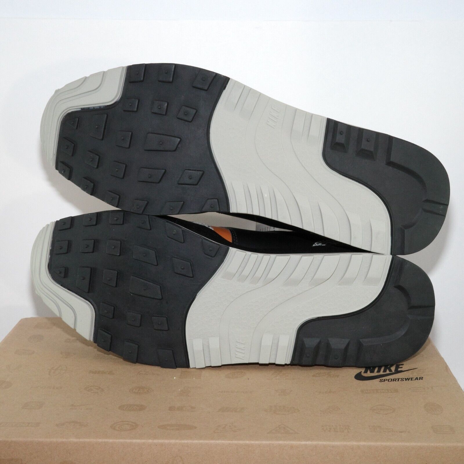Nike 2012 Nike Air Safari NRG OG Mens US 11.5 DS Brand New Size US 11.5 / EU 44-45 - 11 Thumbnail