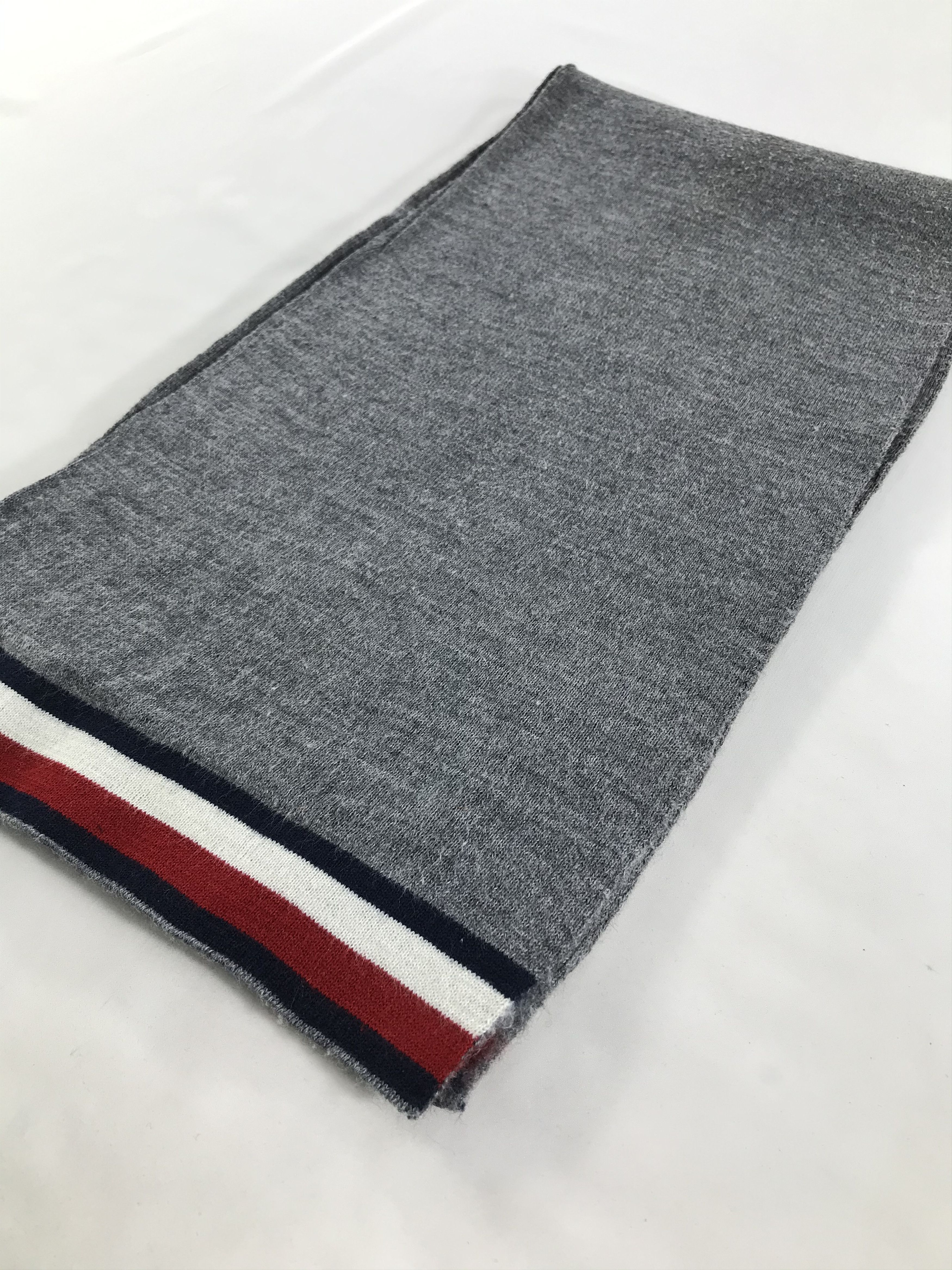 Tommy Hilfiger Vintage Tommy Hilfiger Scarf/Muffler/Neckwear MF1326 Size ONE SIZE - 3 Thumbnail