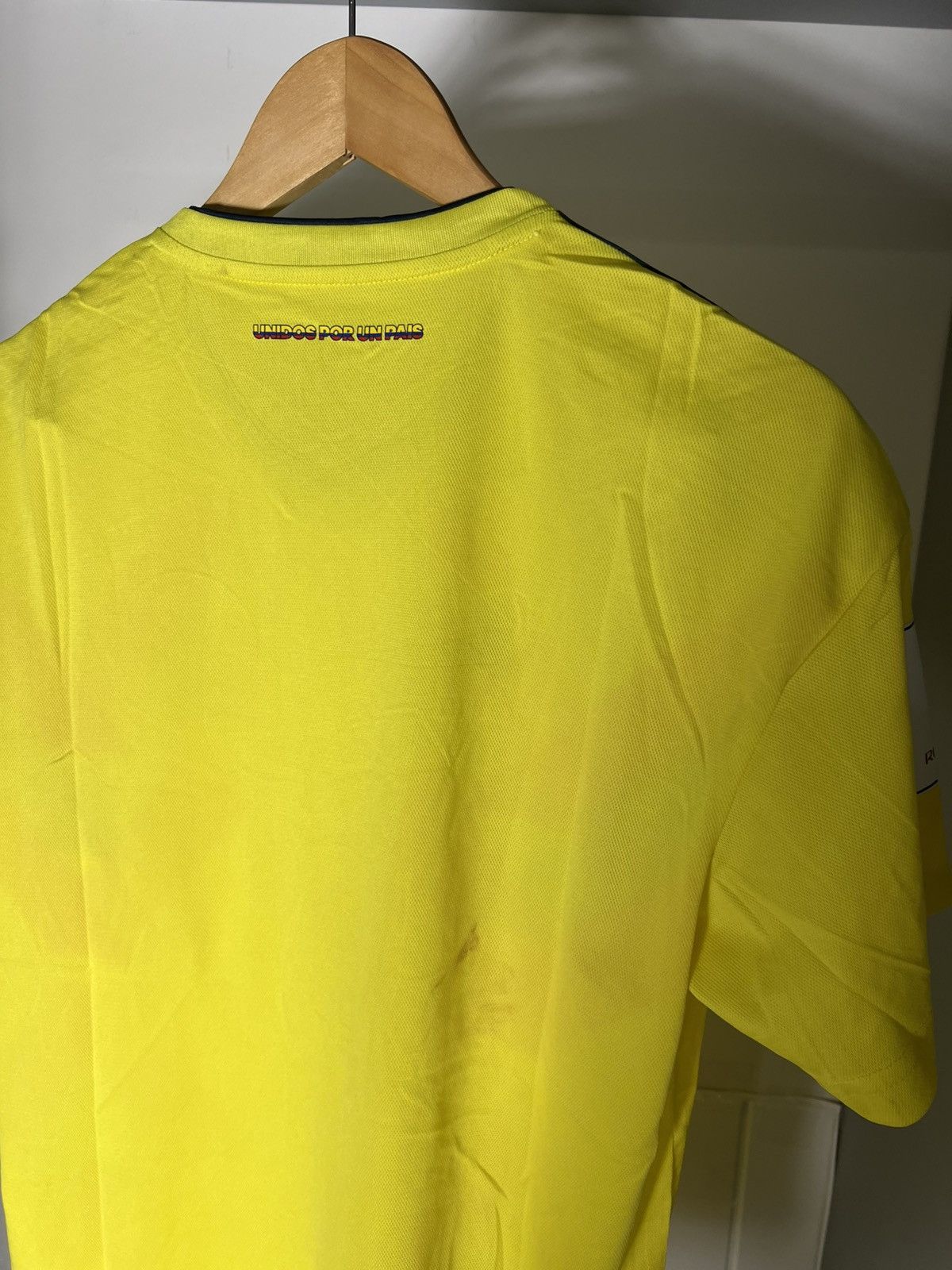 Vintage VERY RARE ADIDAS COLOMBIA SOCCER JERSEY RETRO BLOKE Y2K 90s Size US L / EU 52-54 / 3 - 7 Thumbnail