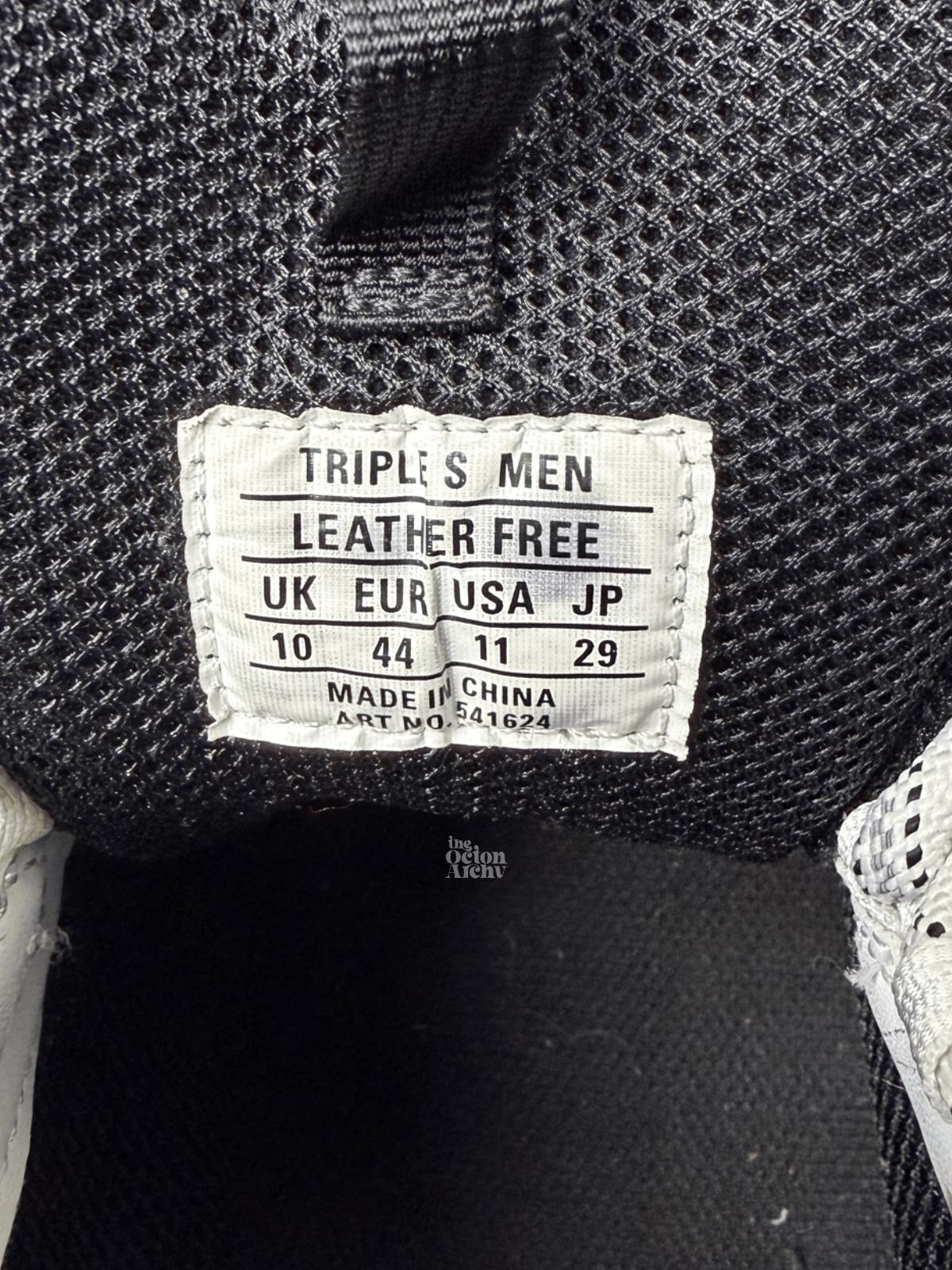 Balenciaga Balenciaga Triple S Sneaker 'Clear Sole - White Grey' Size US 11 / EU 44 - 10 Thumbnail
