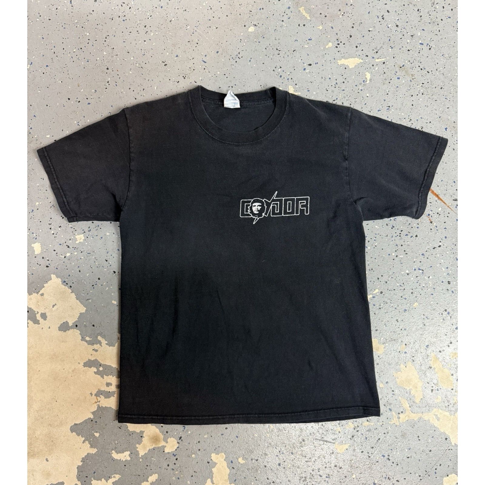 Gildan Y2k Che Guevara “Che” Graphic T-Shirt Black | Size US M / EU 48-50 / 2 - 4 Thumbnail