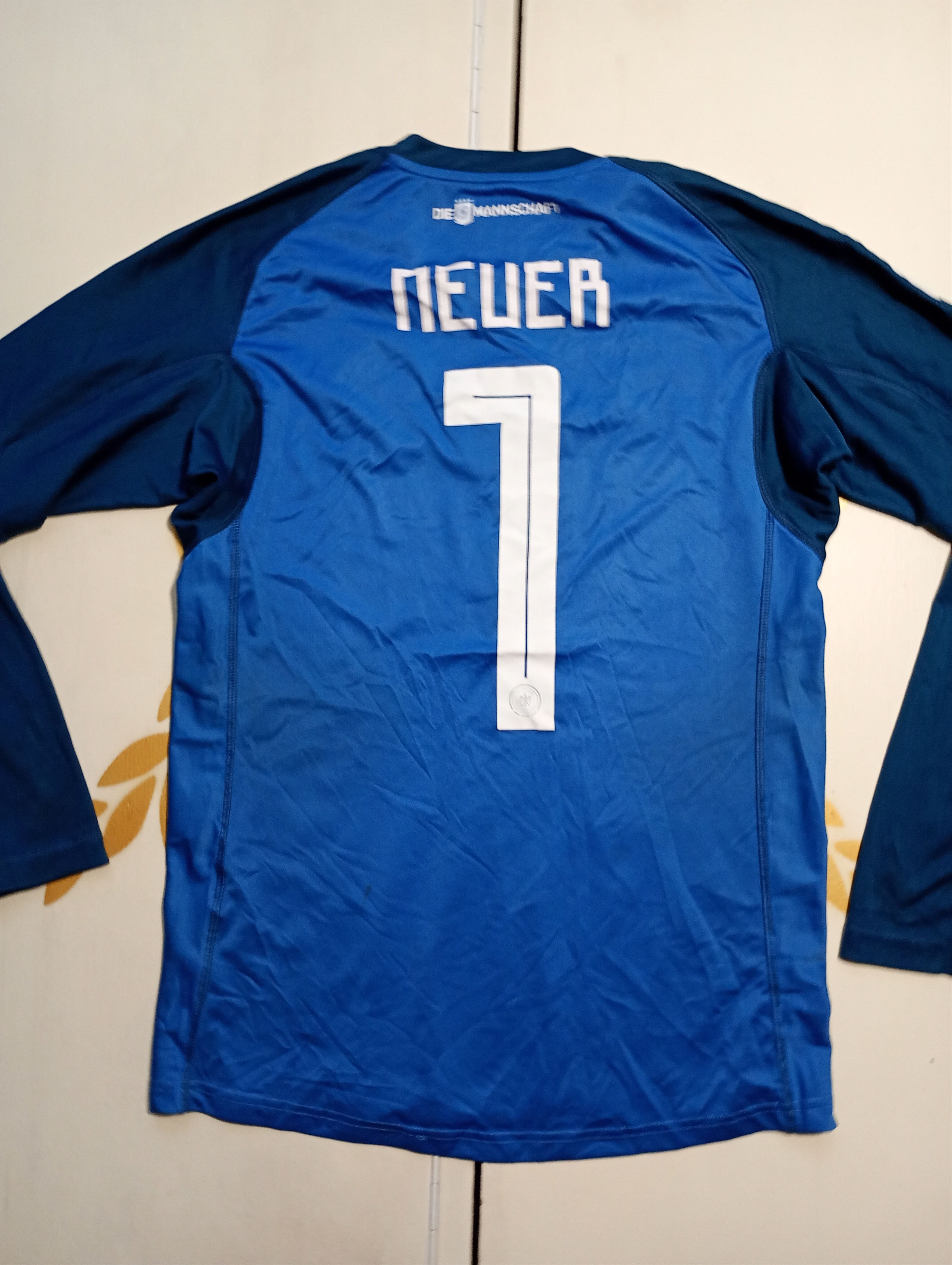 Adidas Adidas Germany Jersey 1 Neuer 2018-2019 Junior size XL Size US S / EU 44-46 / 1 - 11 Thumbnail