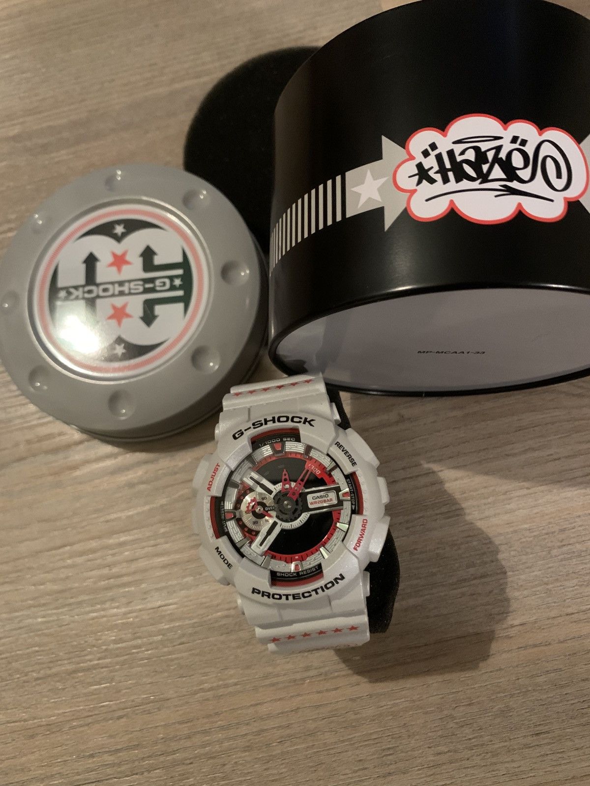 G Shock G shock Eric Haze graffiti 2012 watch Size ONE SIZE - 1 Thumbnail