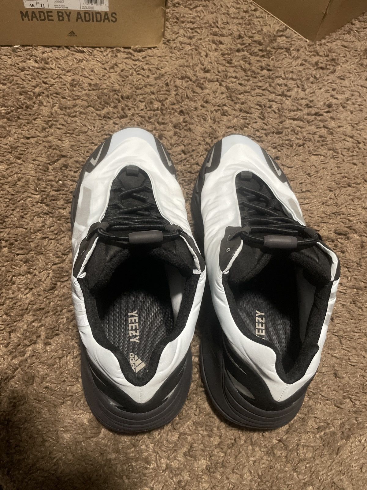 Adidas Yeezy 700 mnvn blutin Size US 11.5 / EU 44-45 - 3 Thumbnail