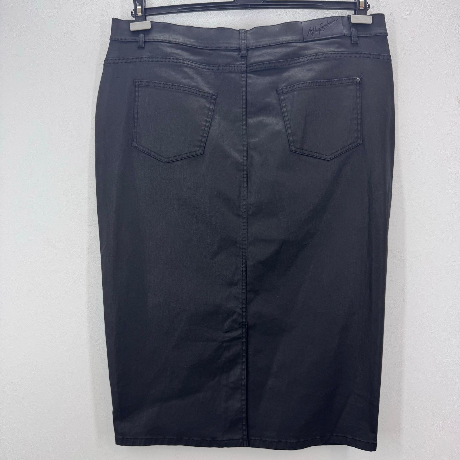 Marina Rinaldi Marina Rinaldi x Ashley Graham Faux Leather Pencil Skirt 22 Size 42" / US 20 - 2 Thumbnail